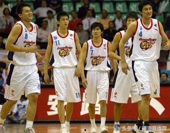 广东男篮回应球员爆料新闻,澄清事实,维护球队声誉 第2张 广东男篮回应球员爆料新闻,澄清事实,维护球队声誉 第2张